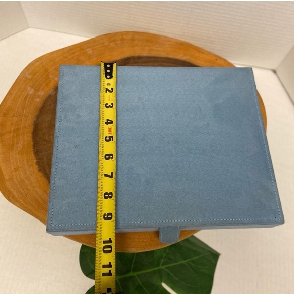 Reed & Barton Faux Suede Travel Jewelry Organizer Box - Picture 10 of 11